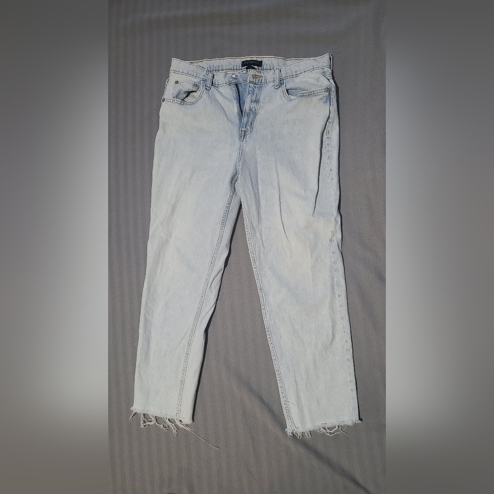 American Eagle Mom Jean